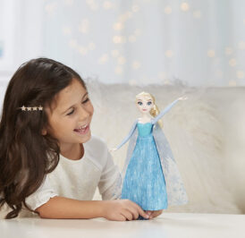 Boneca Hasbro Frozen Roya B9203 Elsa Vestido Real - Imagem 4