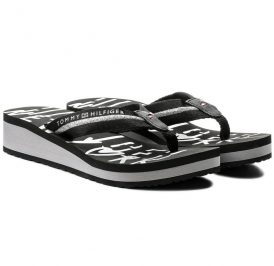 Chinelo Tommy Hilfiger Feminina FW0FW02391990-990 38 Preto - Imagem 1