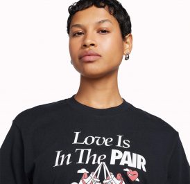 Camiseta Nike Feminina Sportswear M - Preta FQ8870-010 - Imagem 3