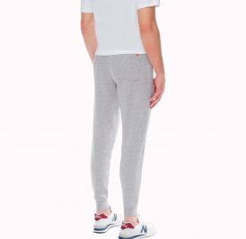 Calça New Balance Masculina Essentials Stacked Logo S - Cinza MP03558AG - Imagem 4