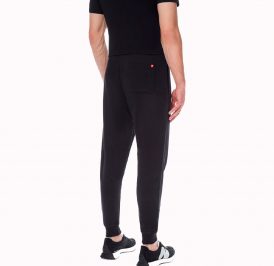 Calça New Balance Masculina Essentials Stacked Logo S - Preta MP03558BK - Imagem 4